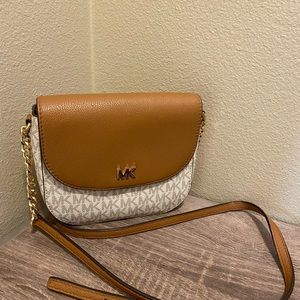 Michael Kors Crossbody Bag